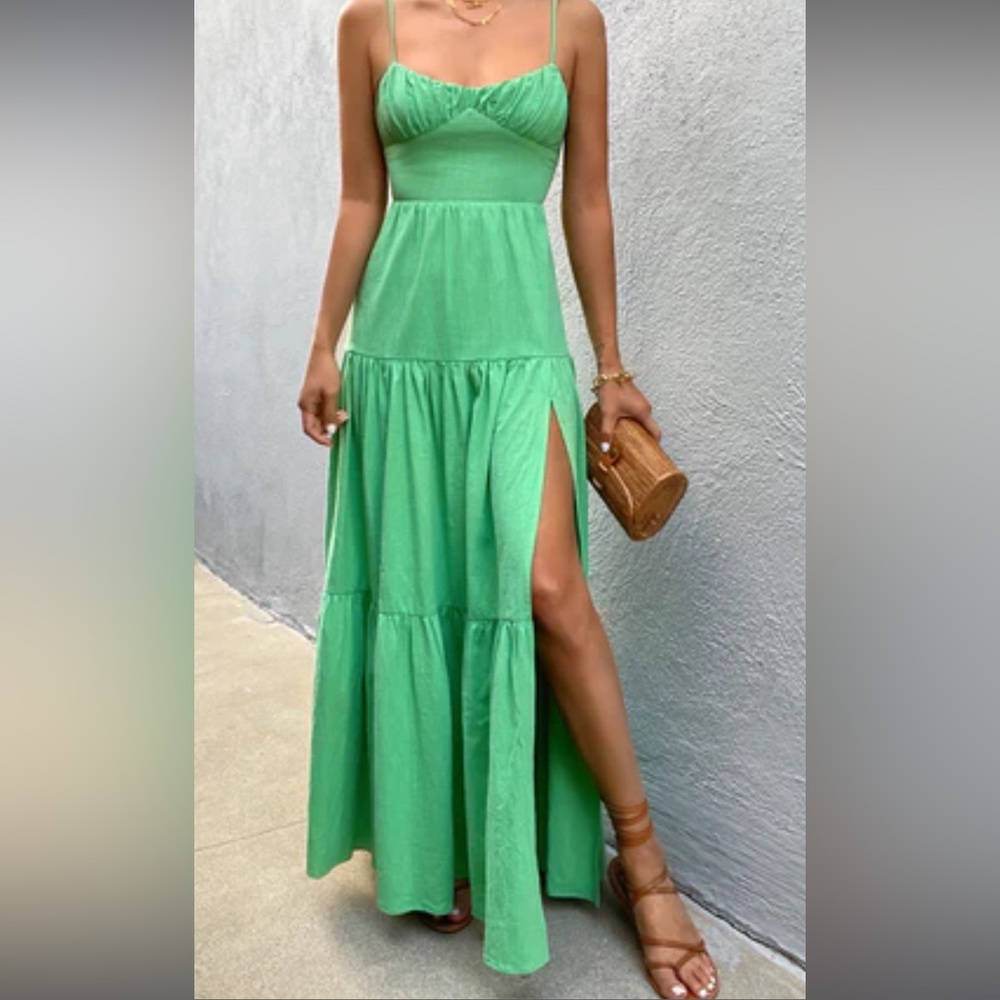 Runaway The Label - Nani Maxi Dress in Apple Size S